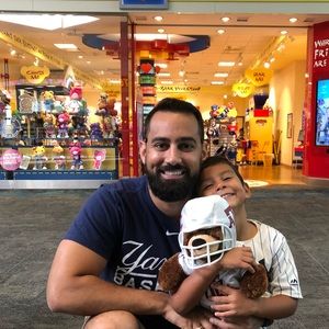 Meet your Posher, Julian